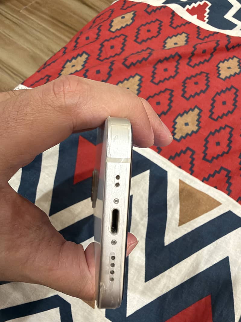 Apple iPhone 13 mini 2