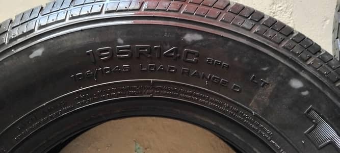 Tubeless Tyre Townace Vehicle