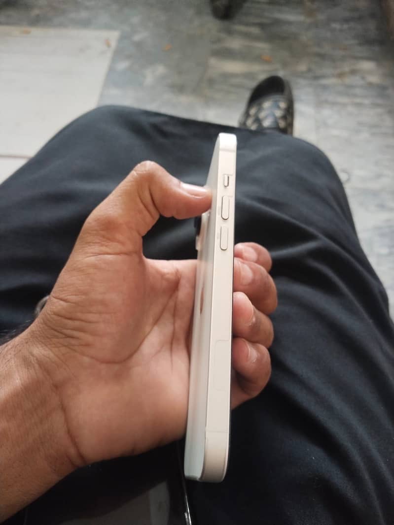 Apple iPhone 14 Jv 4