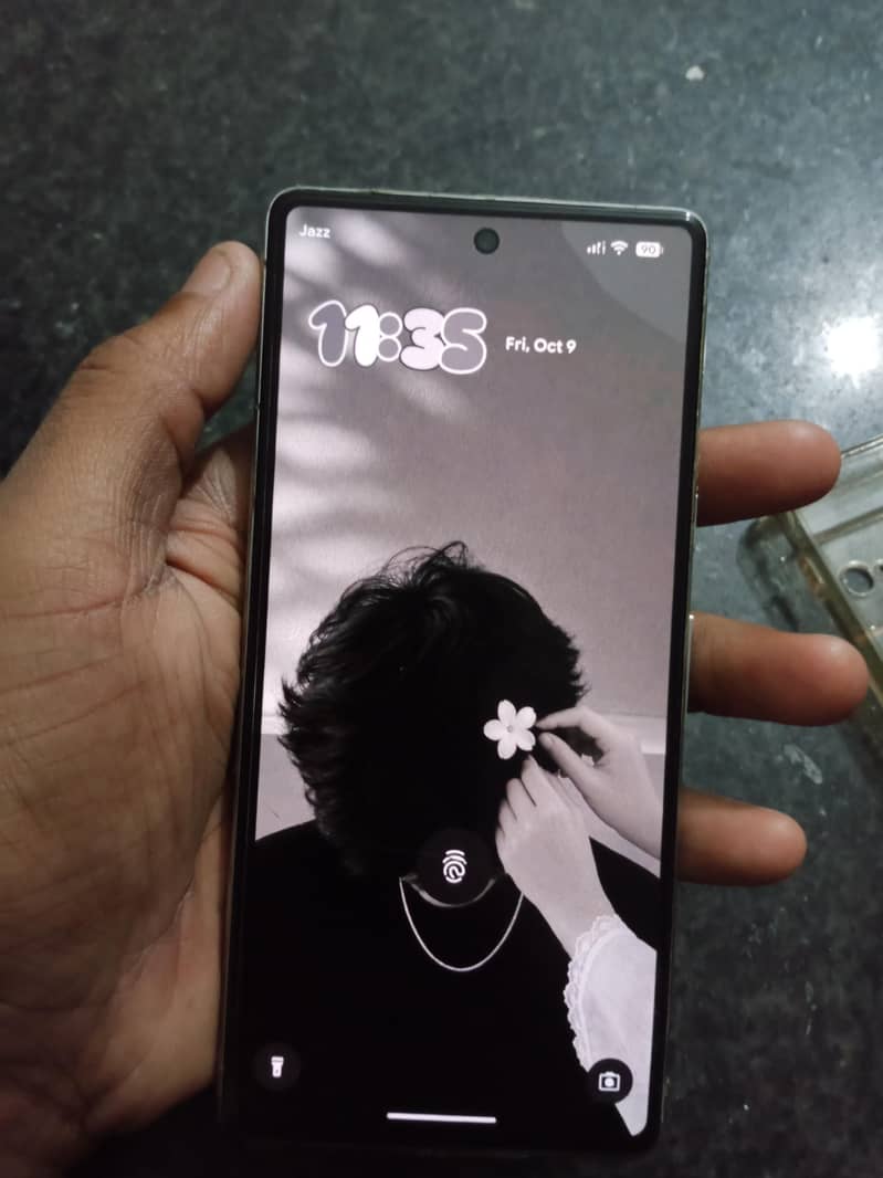 Google Pixel 7 4