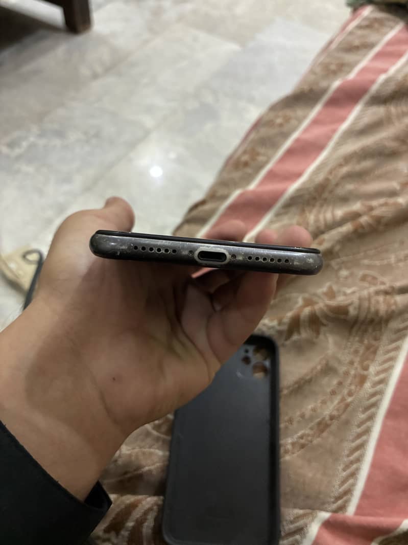 Apple iPhone 11 2