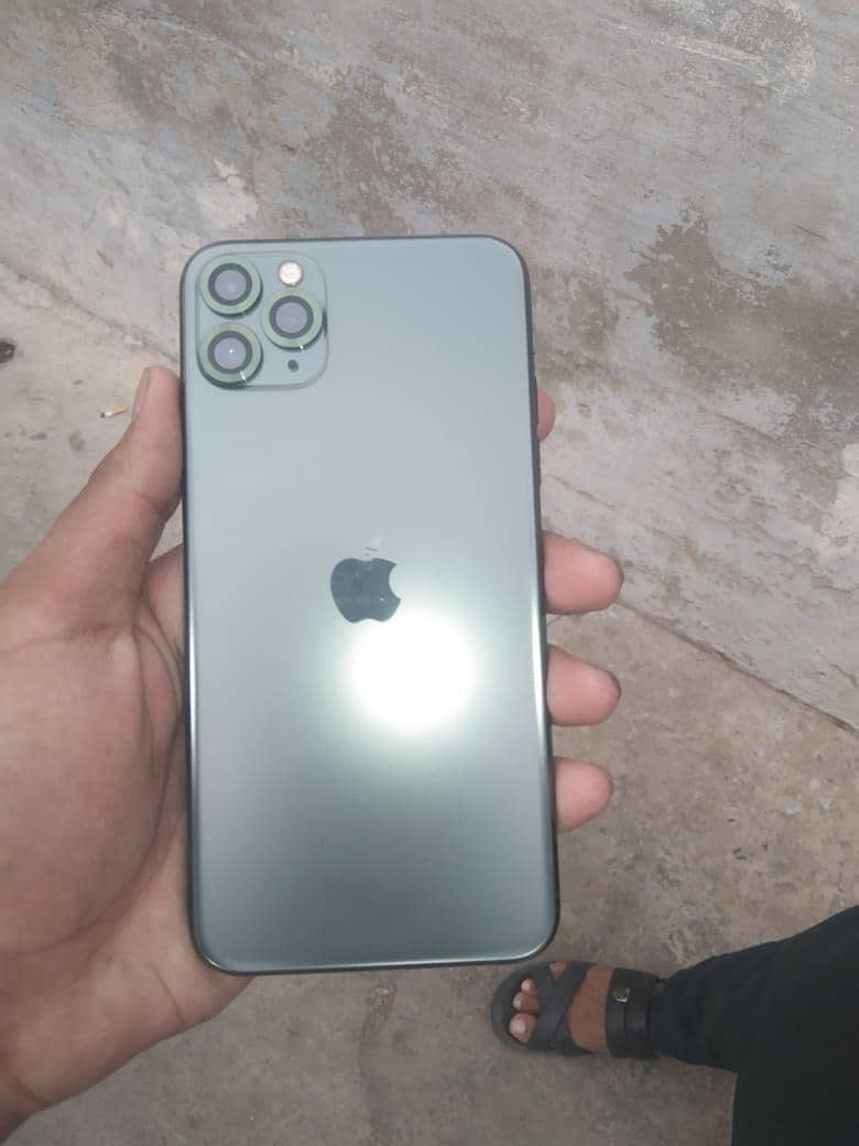 Apple iPhone 11 Pro Max 1