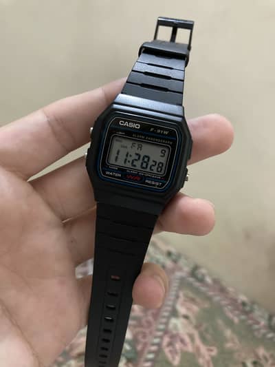 Casio F-91 W