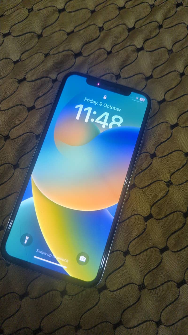 Apple iPhone X 0