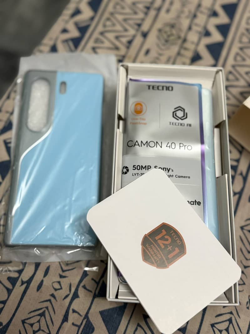 Tecno CAMON 40 Pro 4