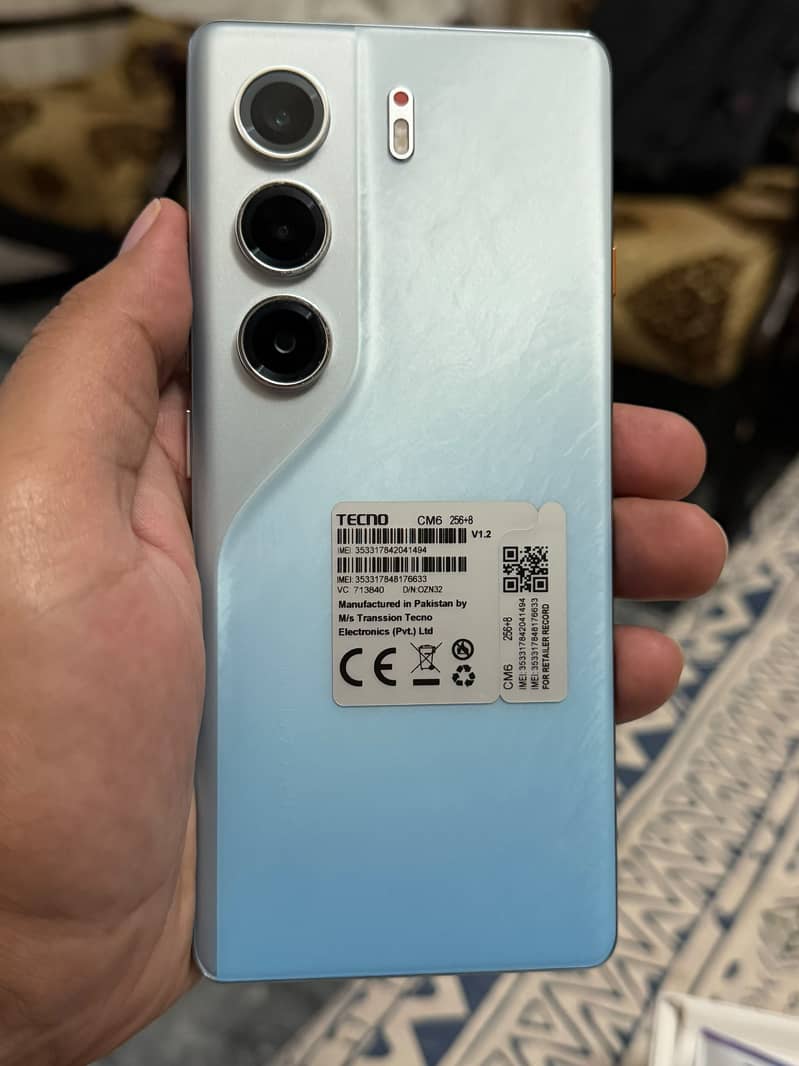 Tecno CAMON 40 Pro 7