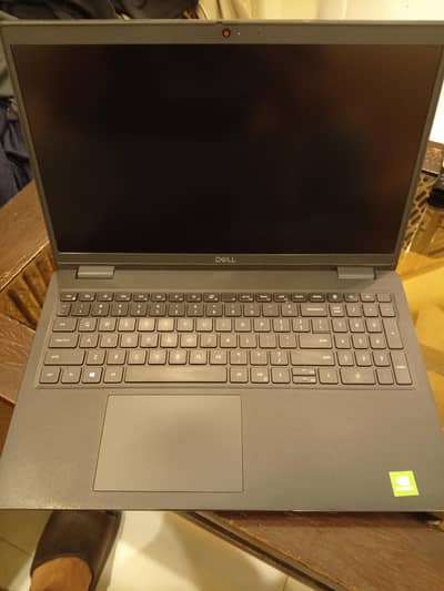 Dell latitude 3520 i7 11 gen