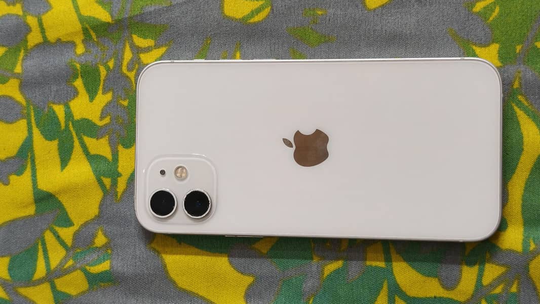 Apple iPhone 12 0