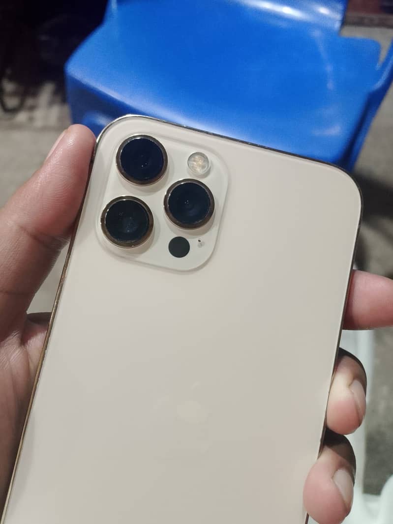 Apple iPhone 12 Pro Max 0