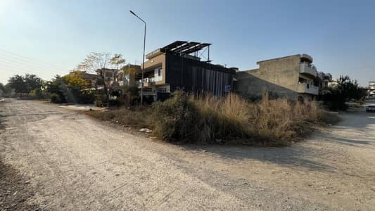 14 Marla (40x80) Prime Location Solid Land Plot For Sale In G-14/2