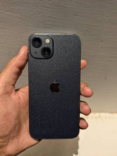 iPhone 13 under apple warranty jv