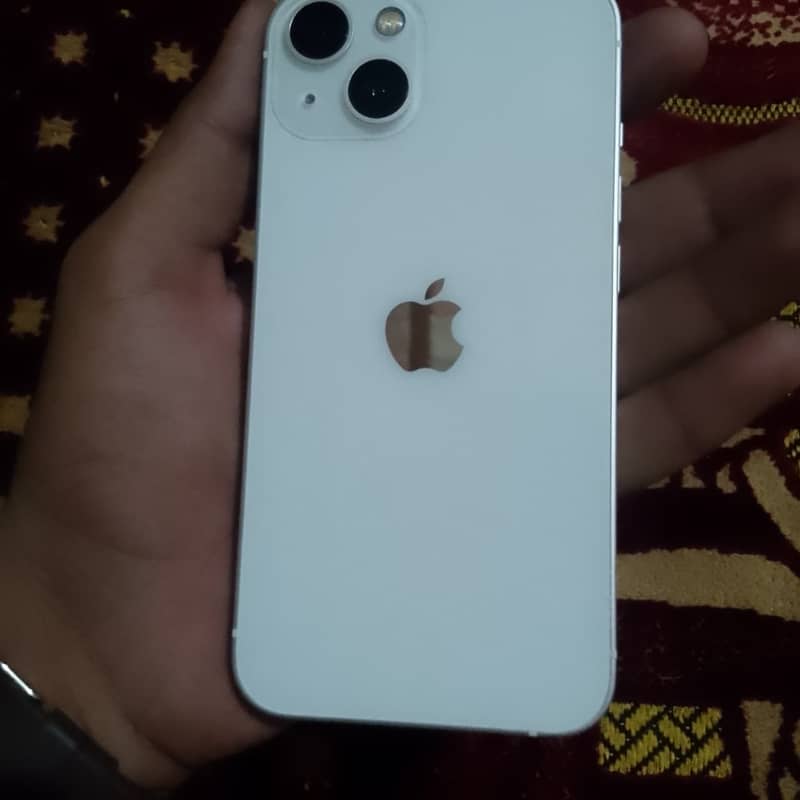 Apple iPhone 13 1
