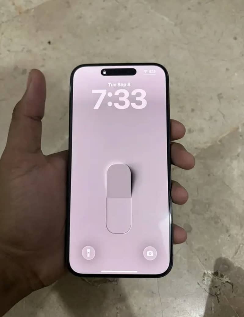 Apple iPhone 15 Pro 1