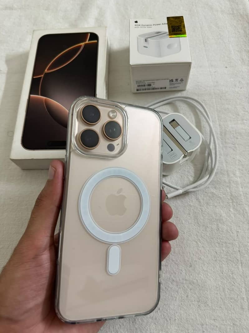Apple iPhone 16 Pro Max 4