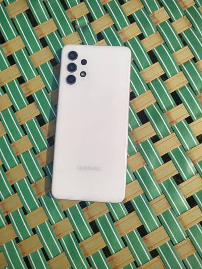 Samsung Mobile A32 6/128 only set ( exchange possible )