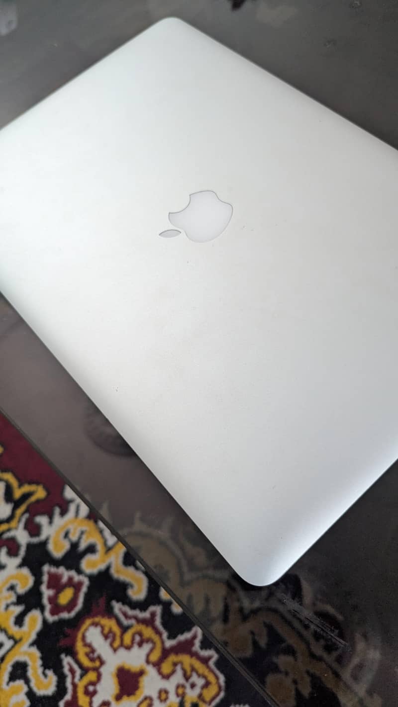 MacBook pro 2015 1