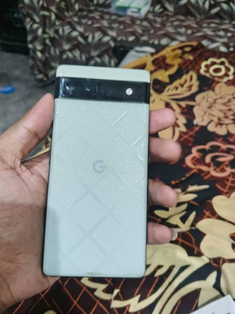 Google Pixel 6a 1
