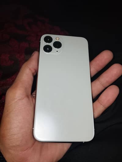 Apple iPhone 11 Pro. 512 Gb water pack
