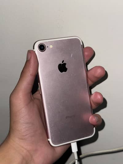 Apple iPhone 7 pta approved urgent sell