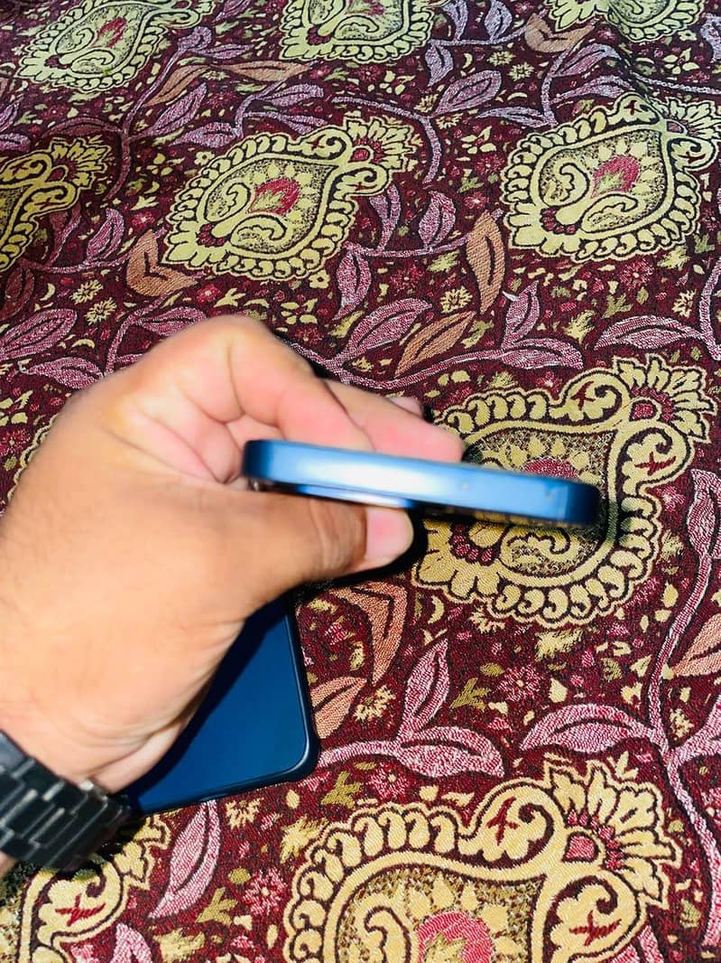 OPPO A6s pro 1