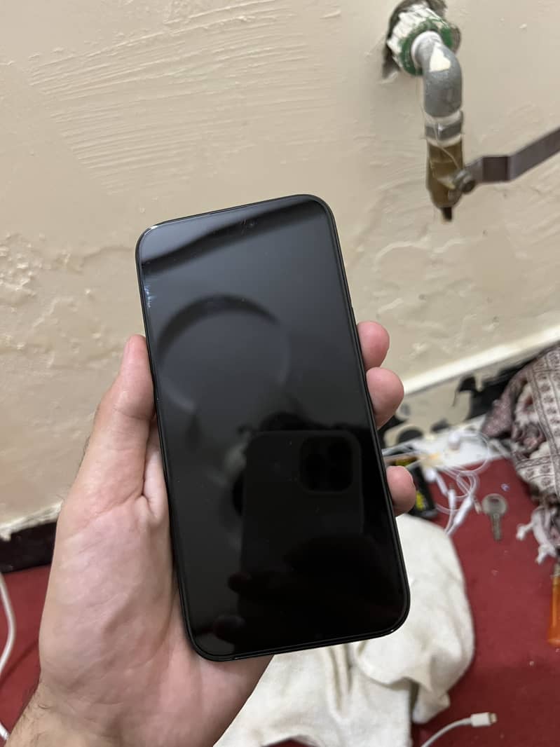 Apple iPhone 14 Pro Max 1