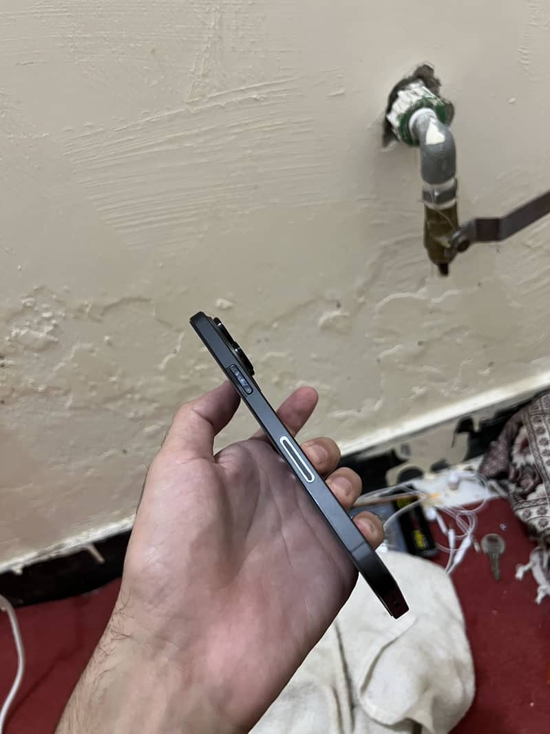 Apple iPhone 14 Pro Max 7