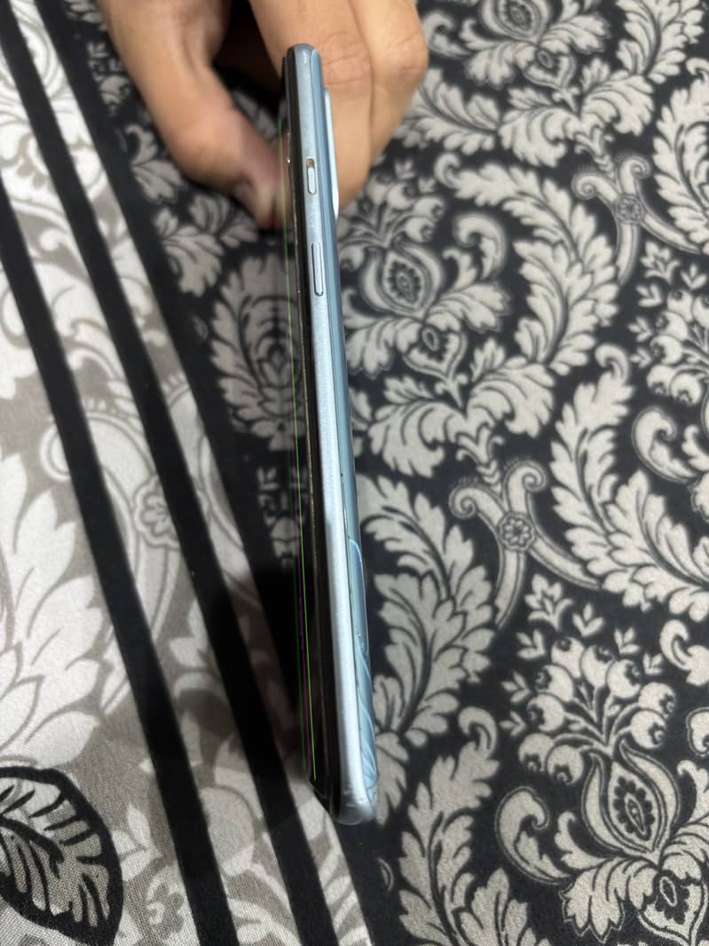One Plus 9R 5