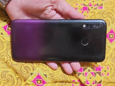 Tecno Spark 4