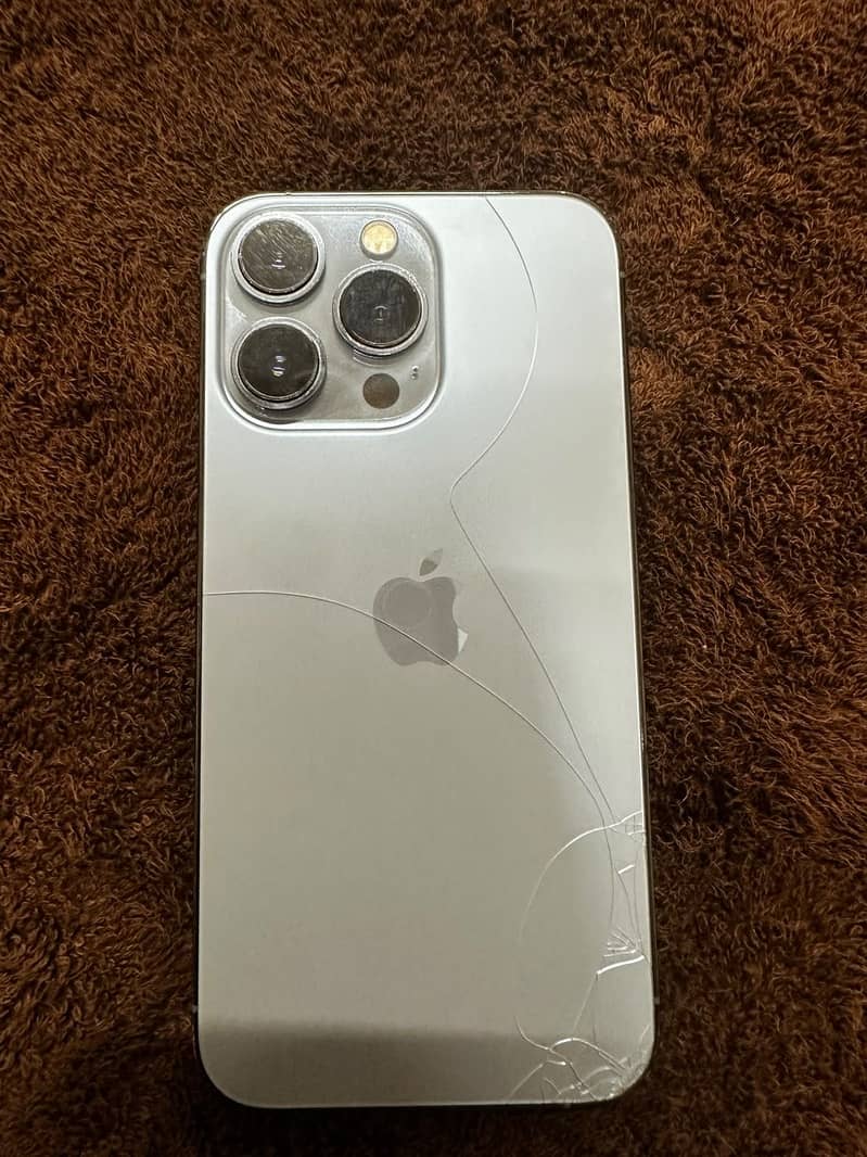 Apple iPhone 13 Pro 0