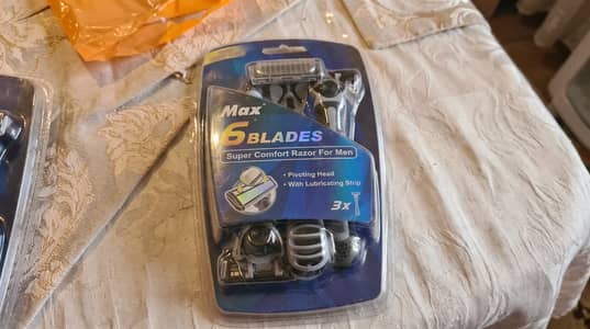 Bulk Max 6 Blades Super Comfort Razors for Men – Whole Sale / Volume S