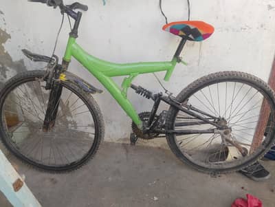 10/10 good cycle new tires