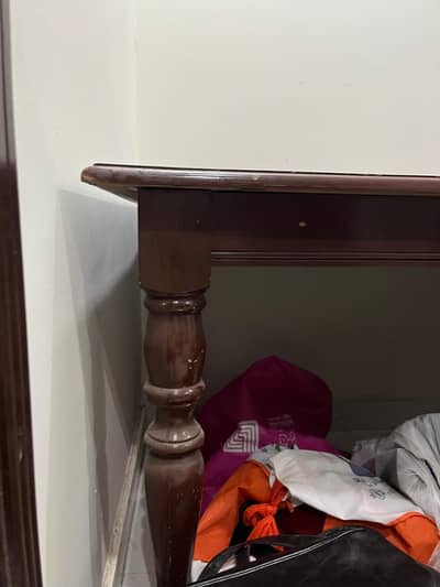 Dinning table with 4 chairs