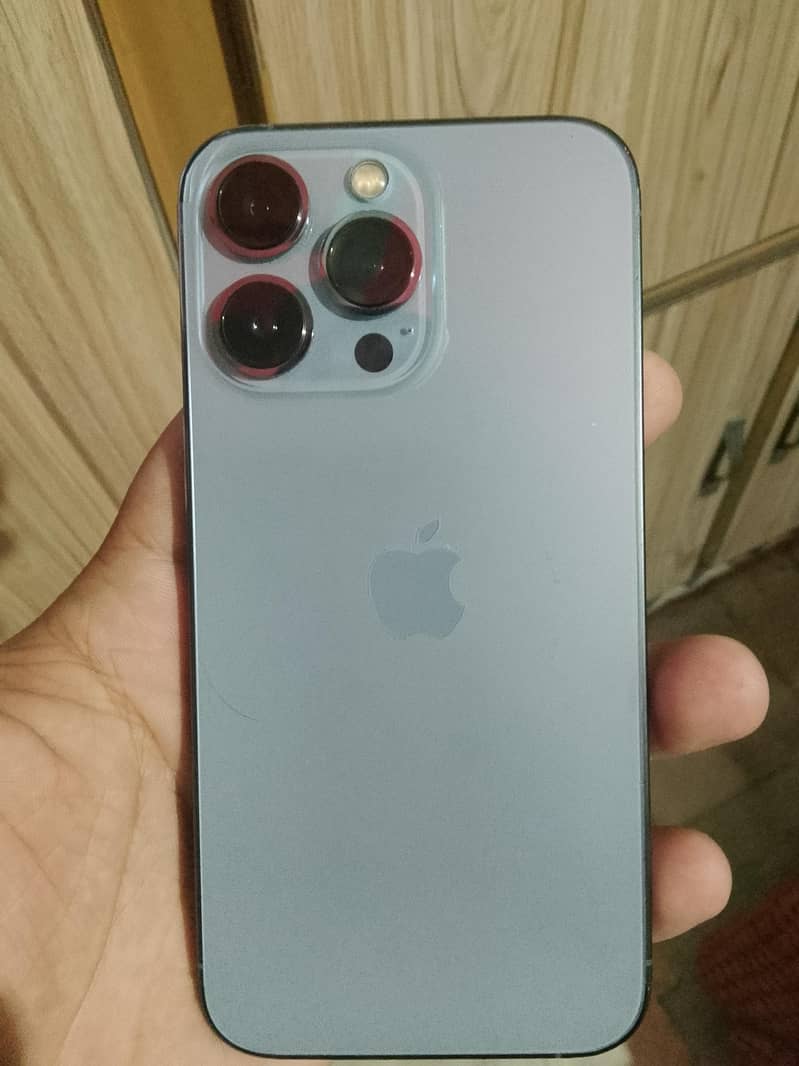 Apple iPhone 13 Pro 0