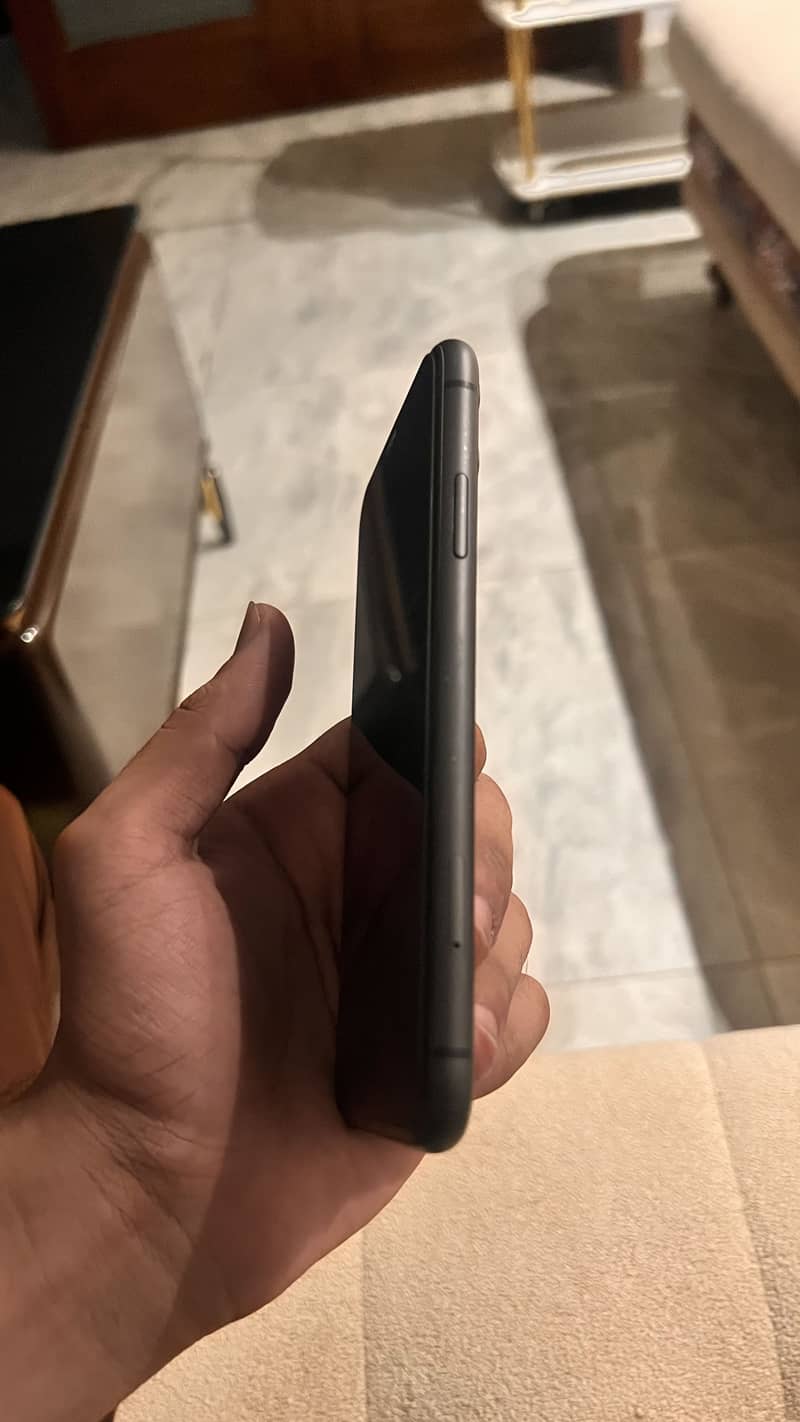 Apple iPhone 11 6