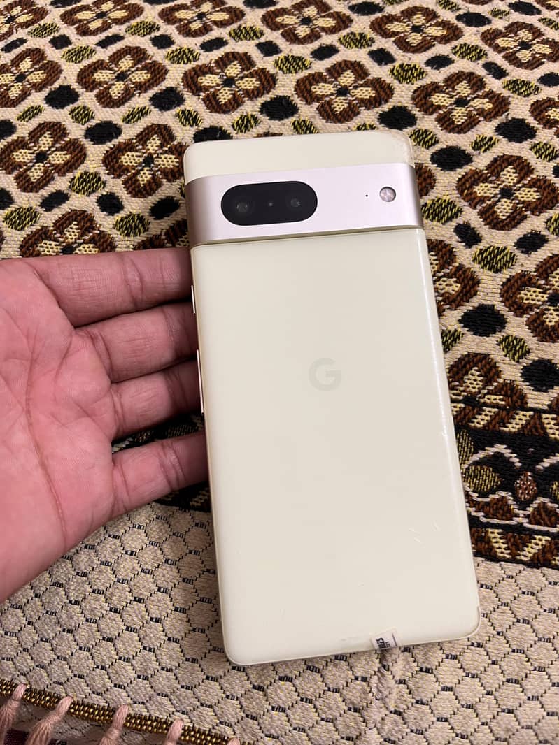 Google Pixel 7 5