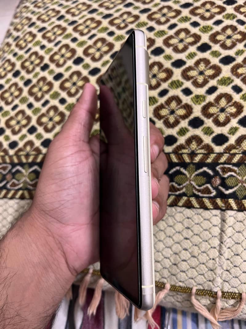 Google Pixel 7 6