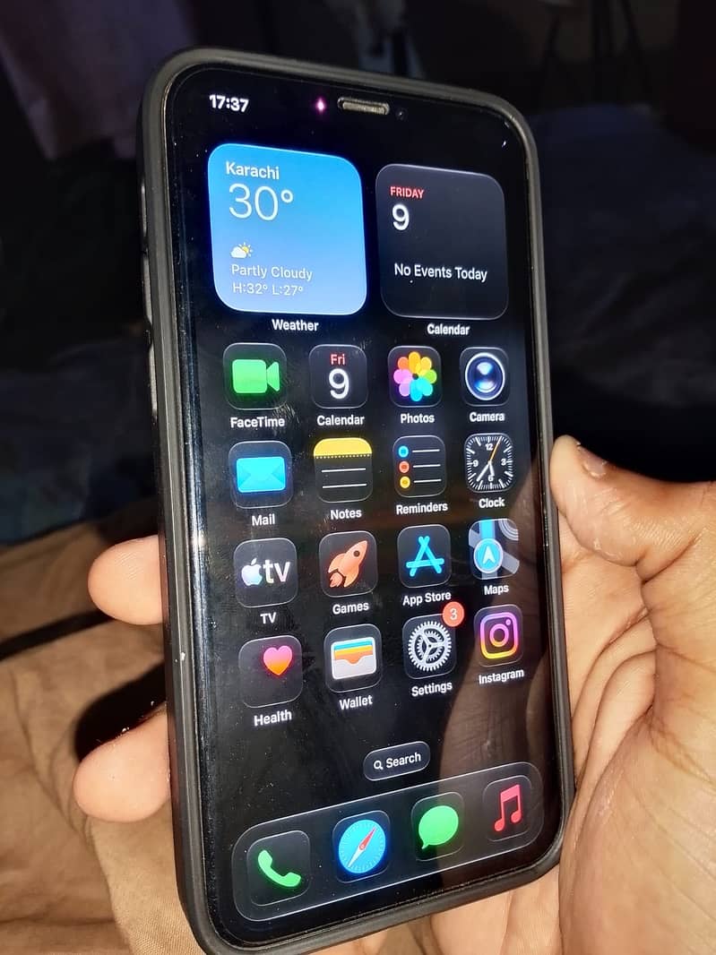 Apple iPhone 11 Pro 2