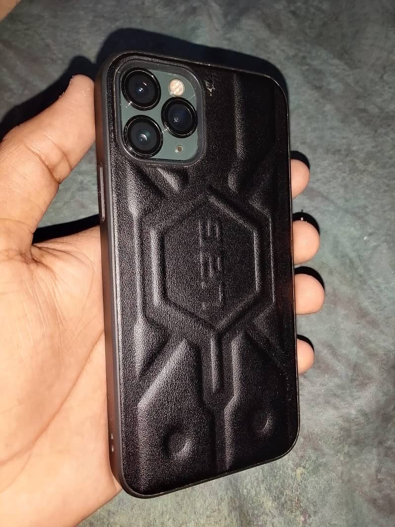 Apple iPhone 11 Pro 6