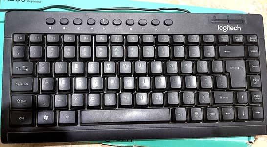 Logitech K260 Multimedia Keyboard (Wired, with Original Box)