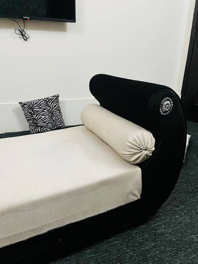 2 Seater Sofa / Dewan – Black & Cream – With 2 Bolster Cushions