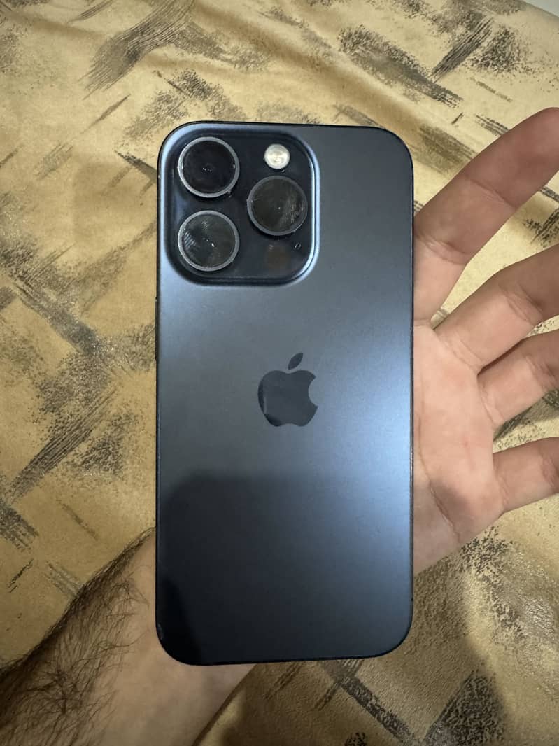 Apple iPhone 15 Pro 6