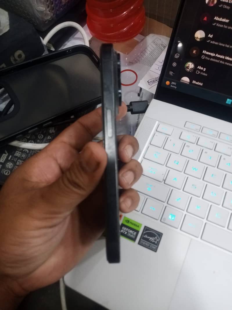 Apple iPhone 15 Pro 2