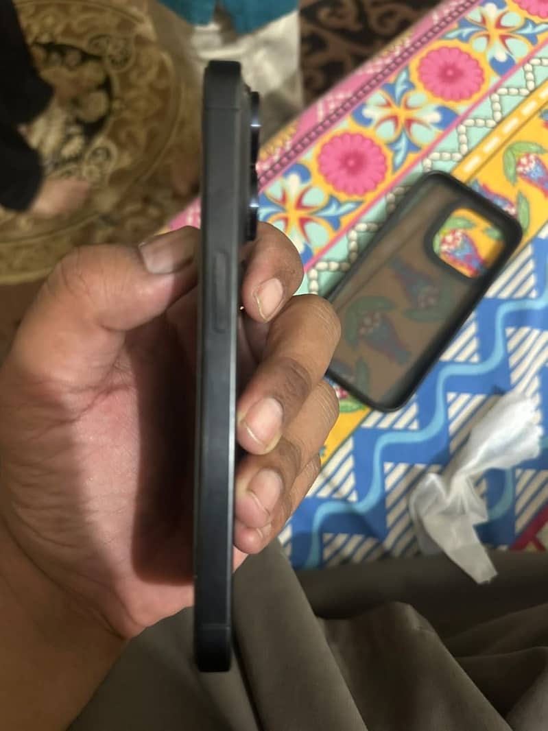 Apple iPhone 15 Pro 5