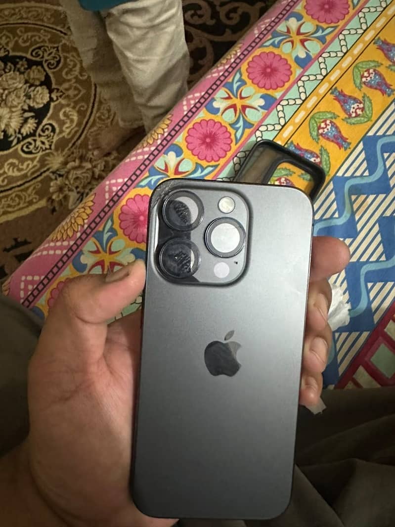 Apple iPhone 15 Pro 7