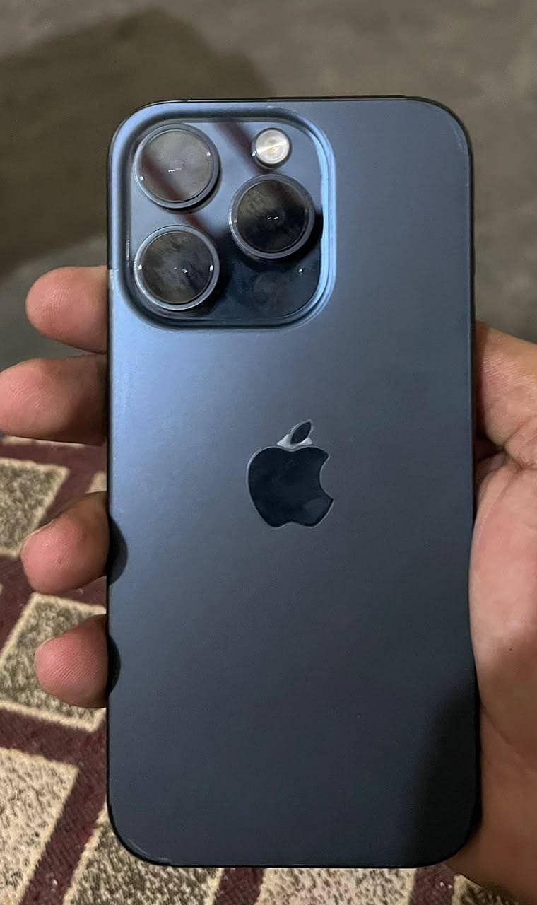 Apple iPhone 15 Pro 1