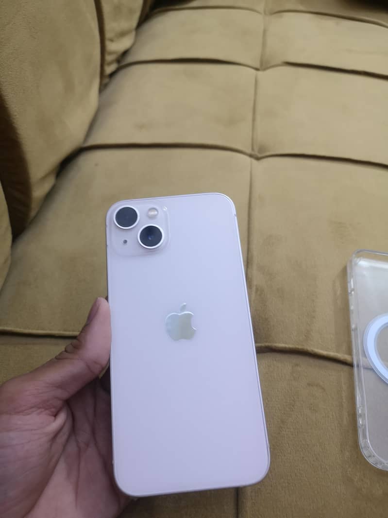 Apple iPhone 13 0