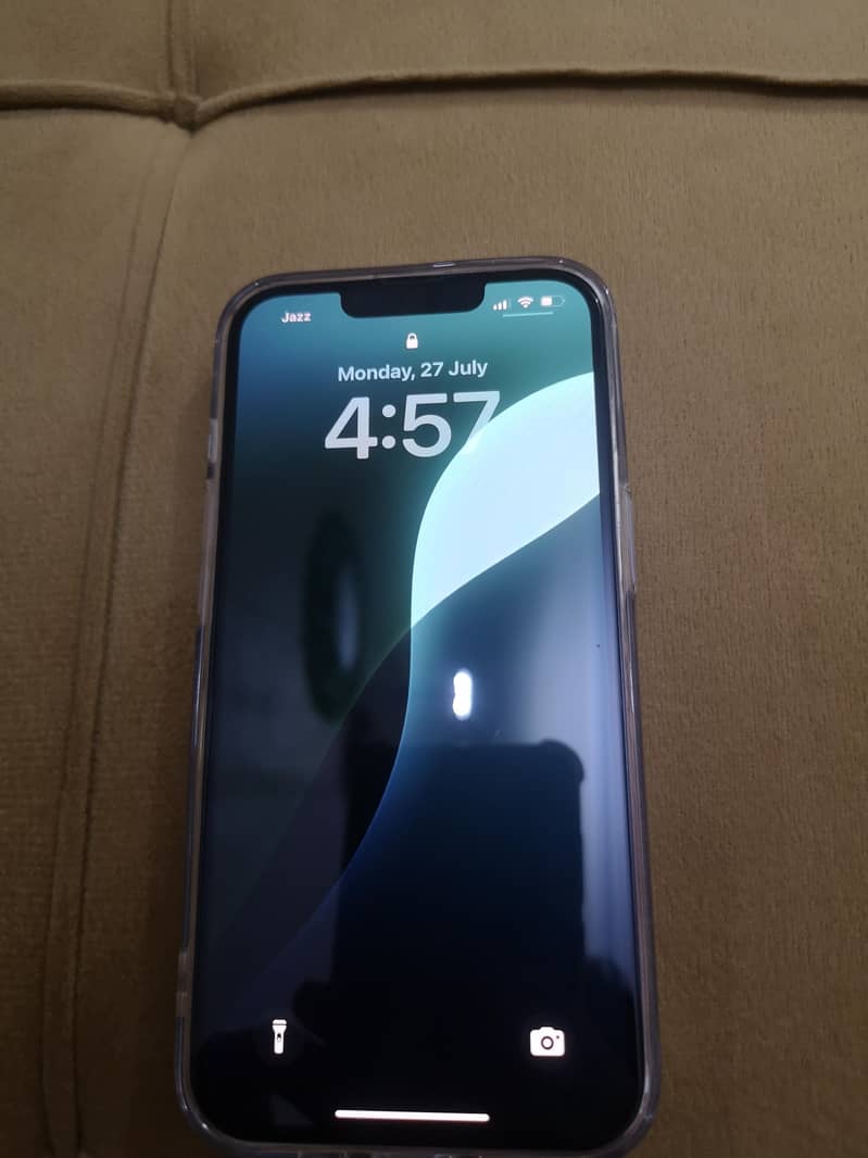 Apple iPhone 13 3