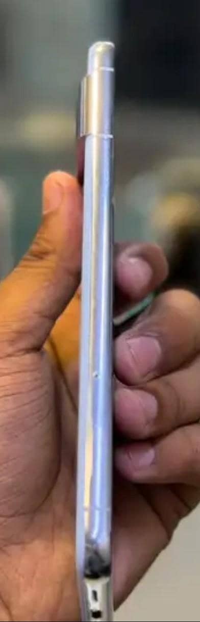 Google Pixel 8 Pro 4