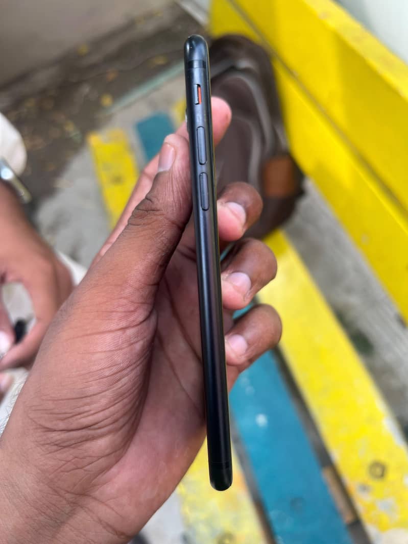 Apple iPhone 7 4