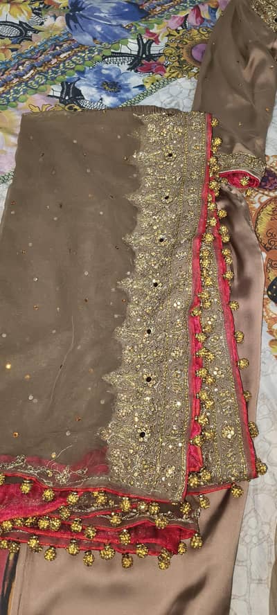 maxi forsale hai bohat piyari hai